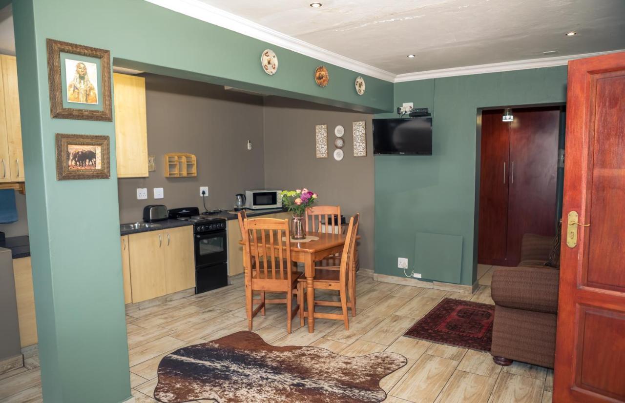 Big 5 Guest House Вітбанк Екстер'єр фото